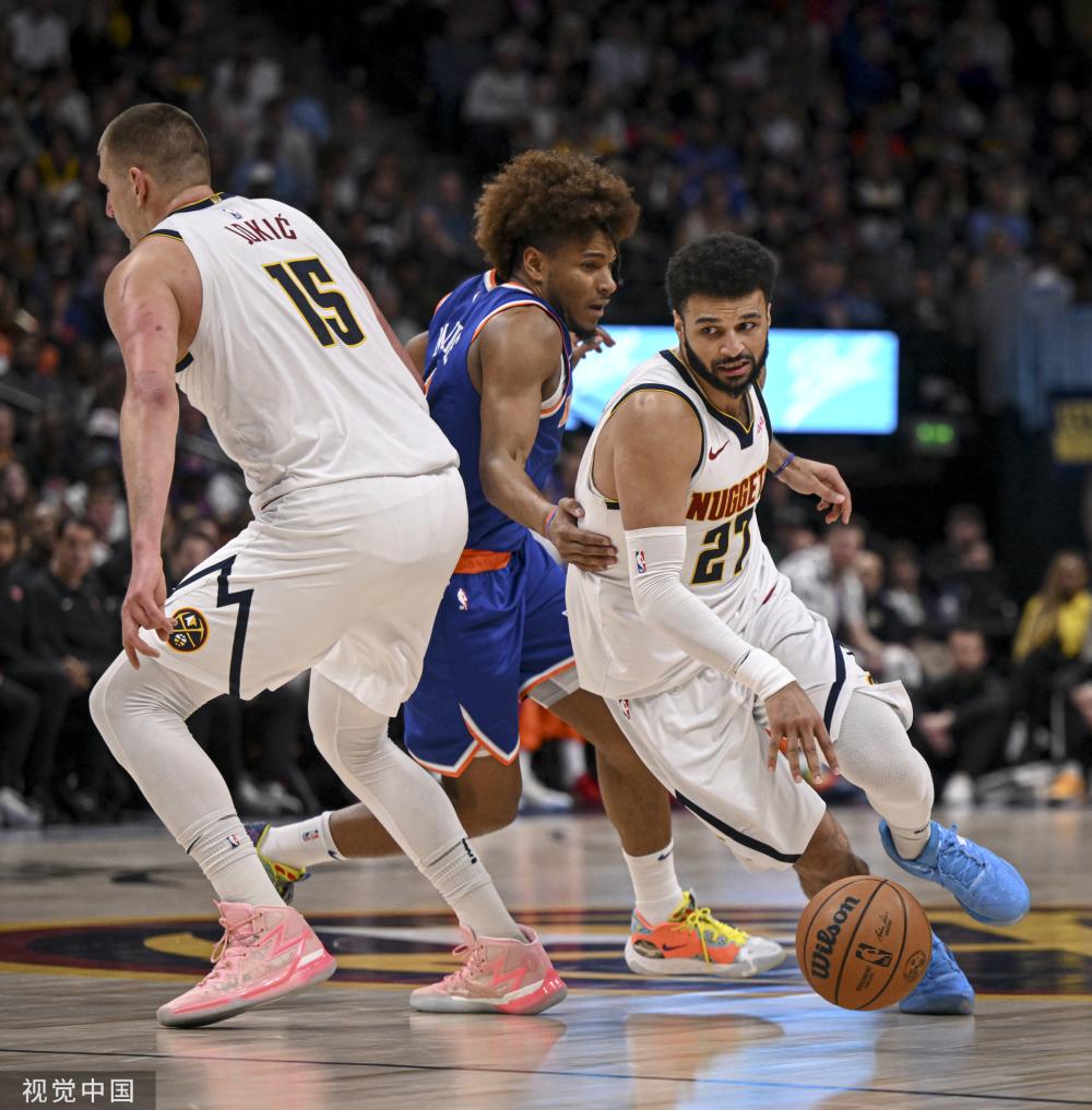 借极具侵略 借极具侵略