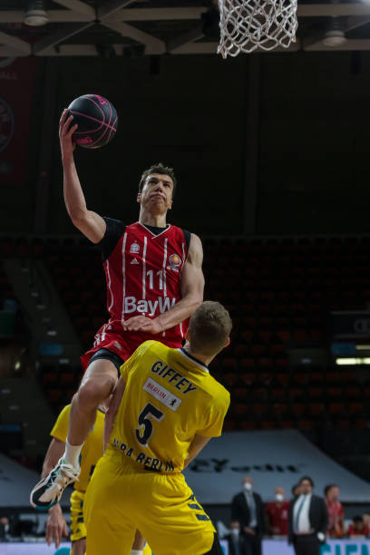 杜兰特哭了！太阳队奢侈税联盟第一，附加赛却渐行渐远.